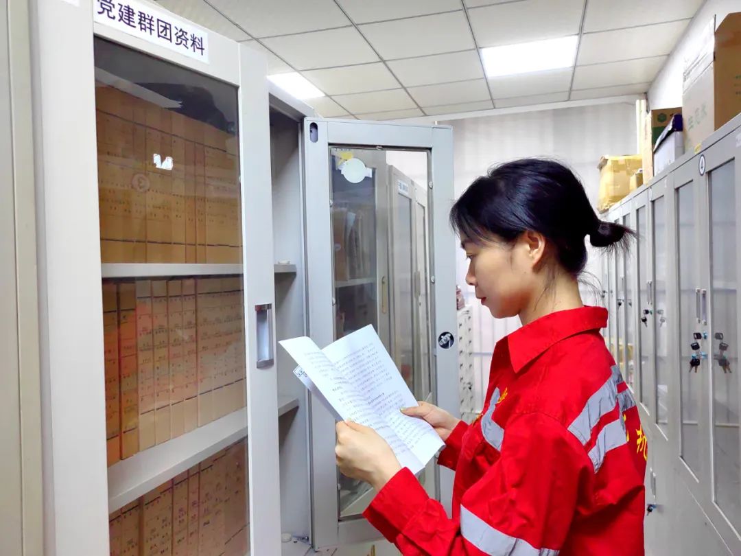 【宜化榜樣】化機公司李丹：提升素質(zhì)強技能，勇于奉獻(xiàn)顯擔(dān)當(dāng)(圖4)
